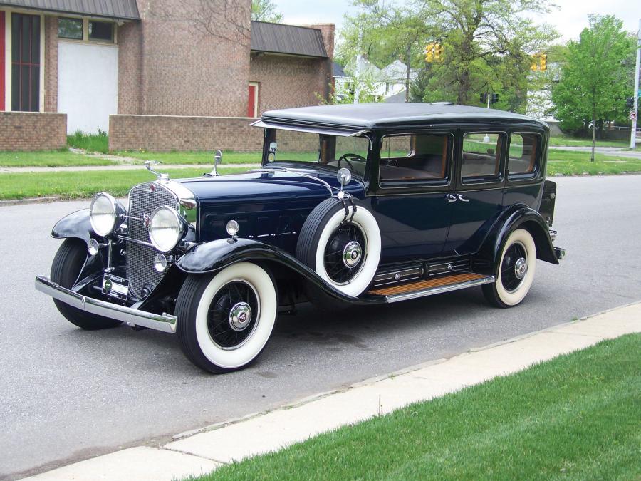  Cadillac V16 7-Passenger Limousine 1930 года  (фото 1 из 2)